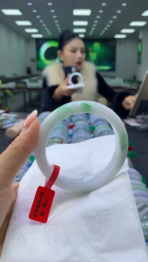 未镶嵌手镯翡翠00002167