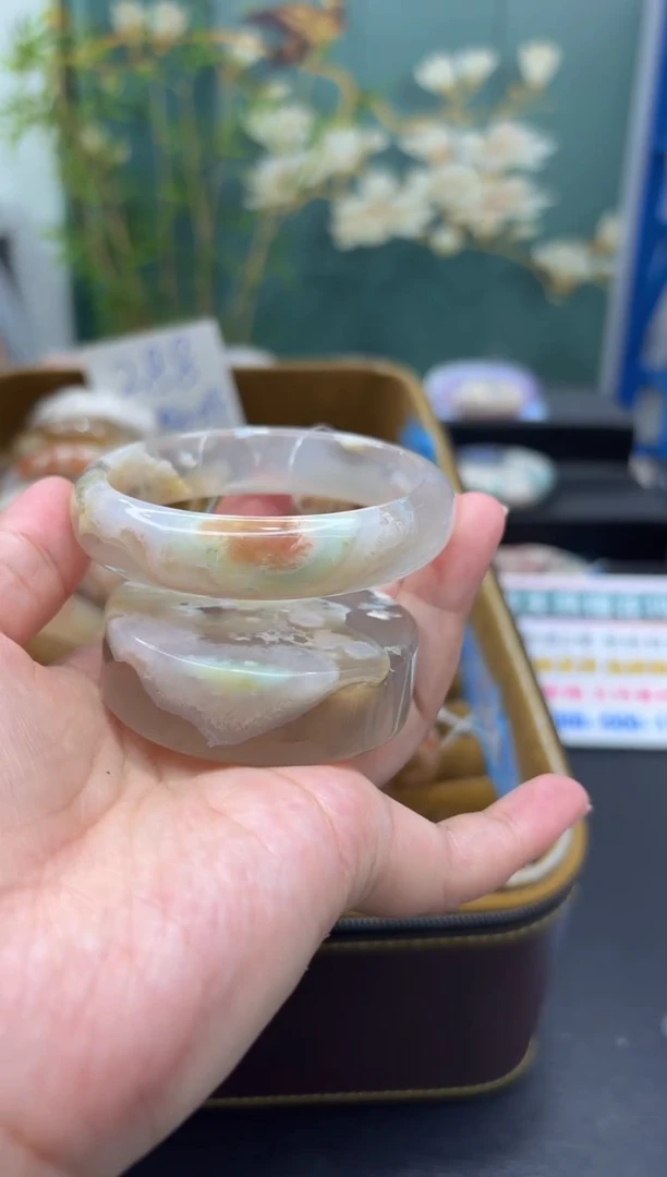 未镶嵌手镯石英质玉A256(56圈赠送镯心)