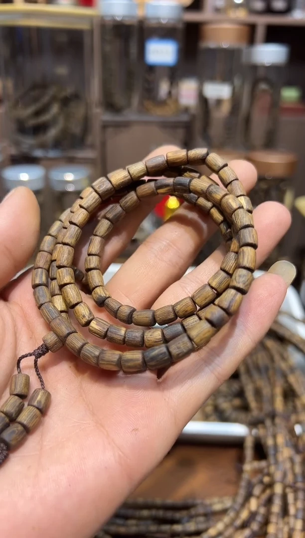 沉香沉香碎屑沉香碎屑  金沙叶随形多圈