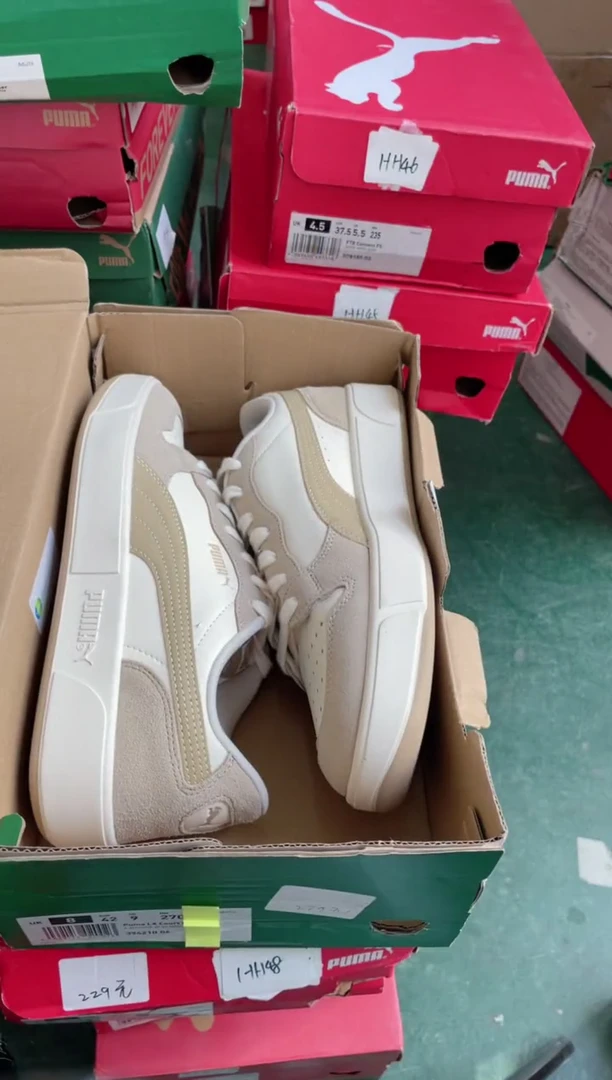 彪马时尚运动休闲鞋42M  JJ2