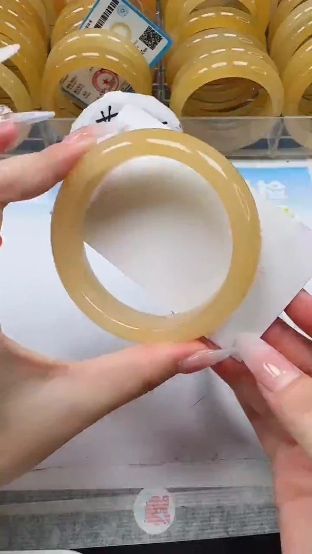 未镶嵌手镯石英质玉121
