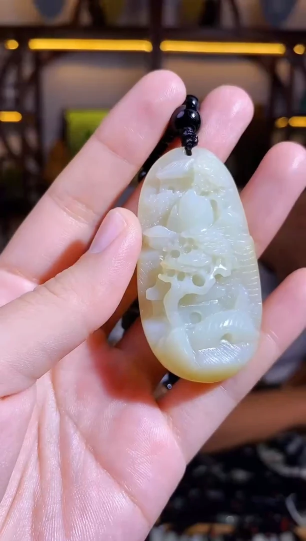 颈饰未镶嵌和田玉1