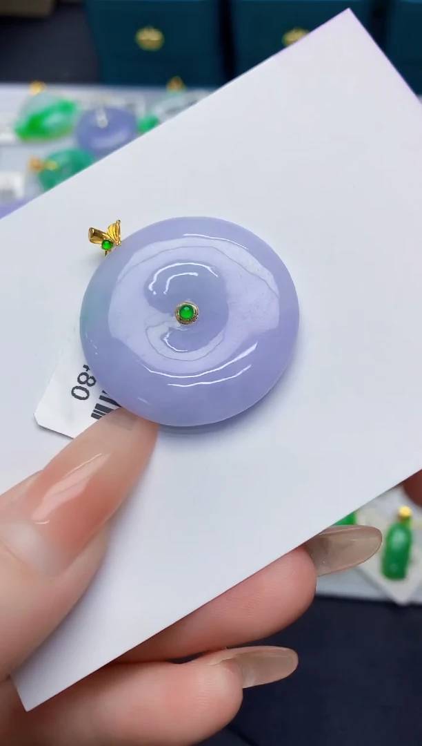 颈饰18K金镶嵌翡翠缅甸天然翡翠A货