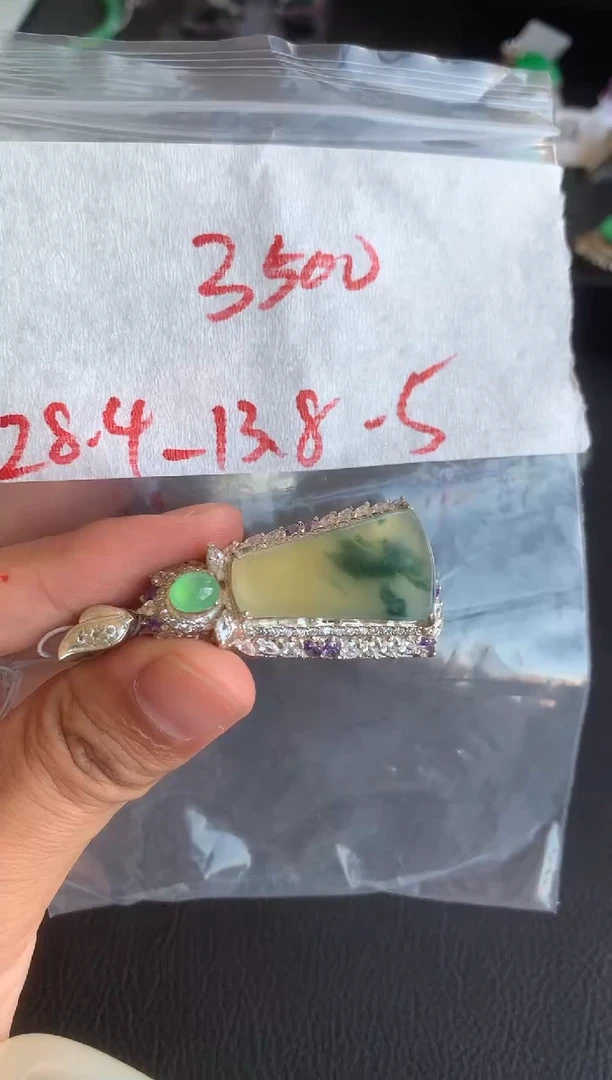 未镶嵌定制翡翠缅甸A货翡翠，拍一发一