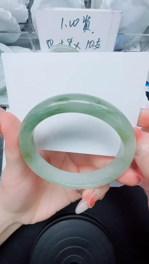 石英质玉手镯未镶嵌166/60.4