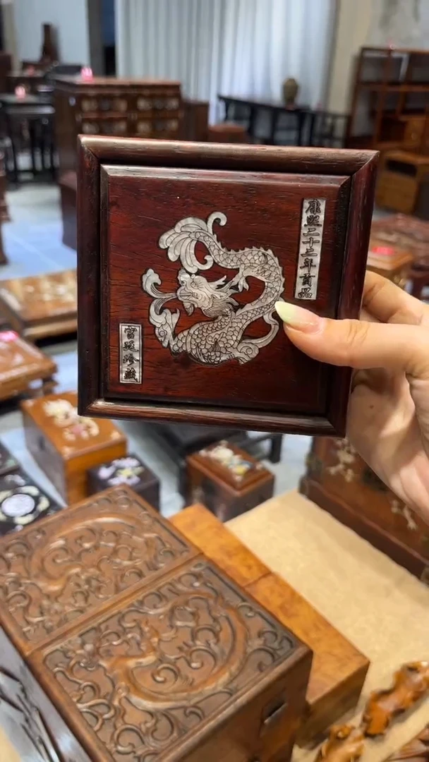 木螺钿龙方形抽拉盒