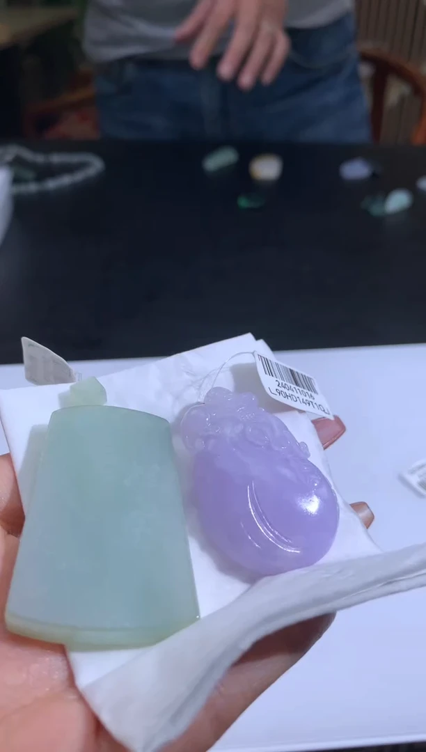 未镶嵌定制翡翠驰*翔翡翠