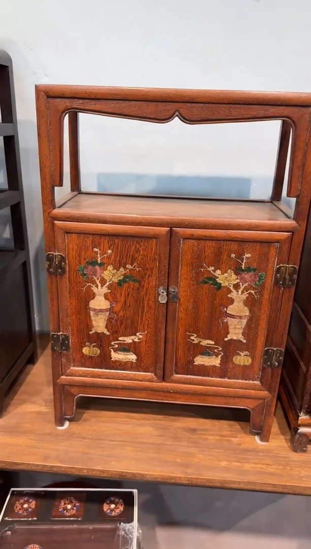 木花梨 小亮格柜