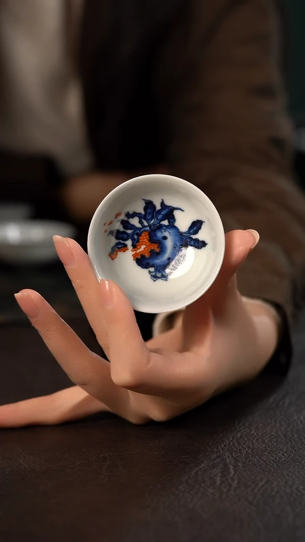 洪印慕明矾红加彩小碗杯 石榴