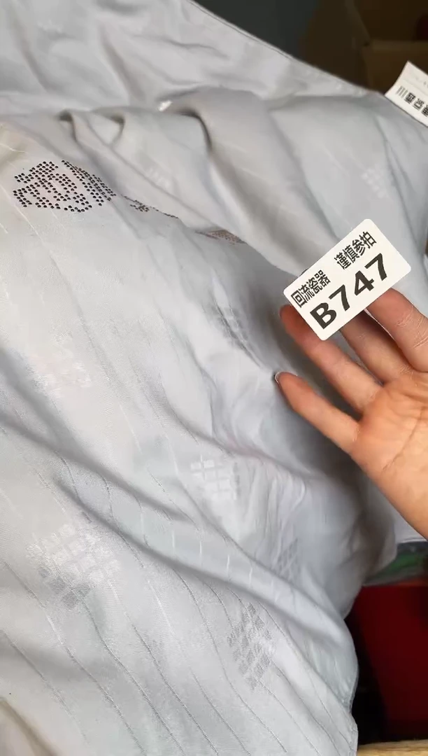 长丝55%（含）-60%（不含）柞蚕丝一***怪如图所示 惠鑫甄选