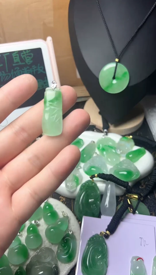 颈饰未镶嵌翡翠所见即所得，一图一物