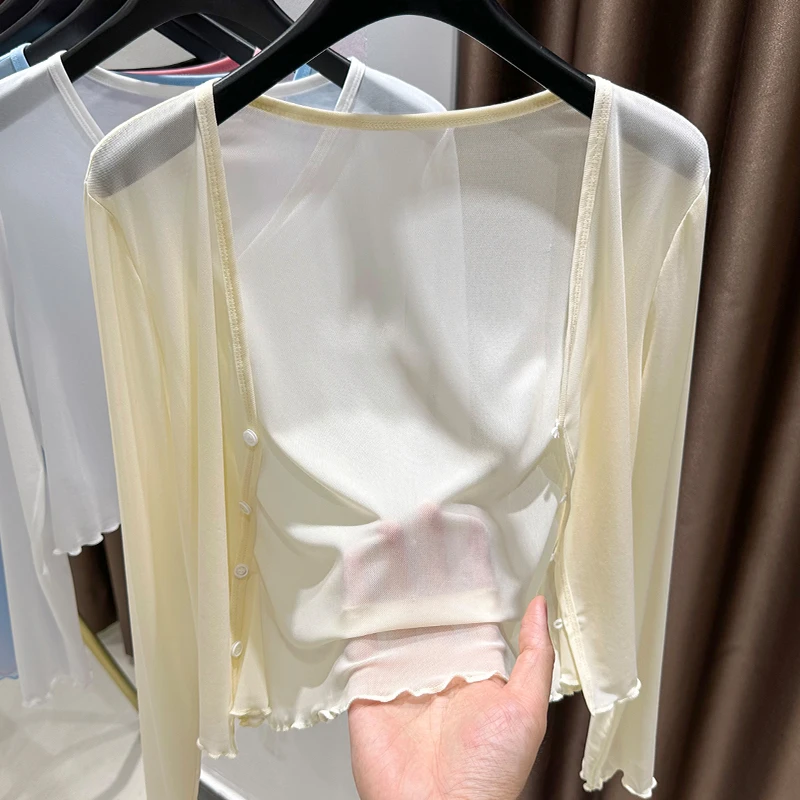 设计感木耳边冰丝开衫外套女新款爆款洋气外搭小坎肩防晒罩衫上衣