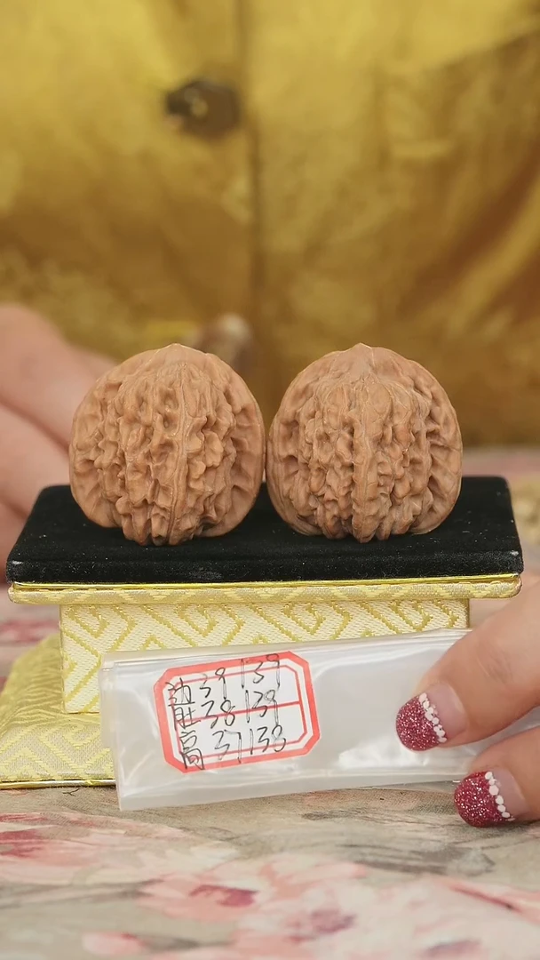 文玩核桃吊坠平谷四座楼