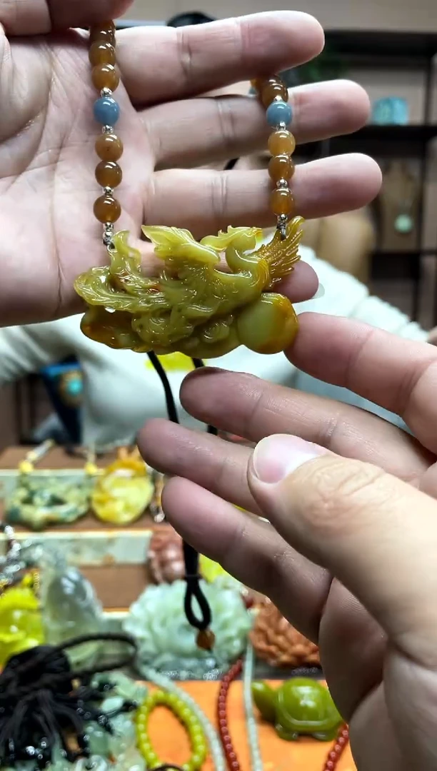 未镶嵌岫玉吊坠·