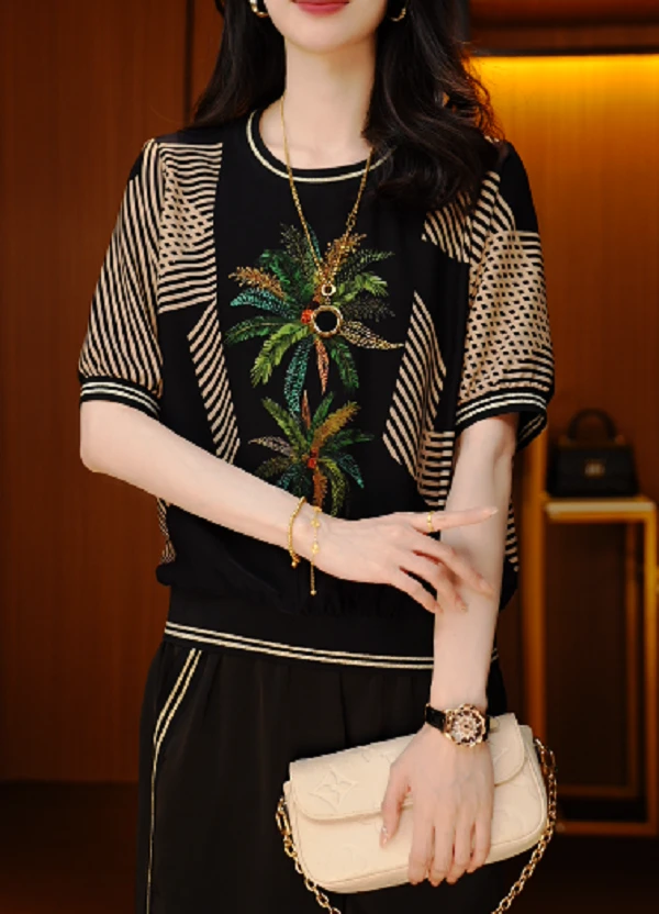 棕影风尚-新款2025时尚舒适百搭减龄优雅轻奢气质套装