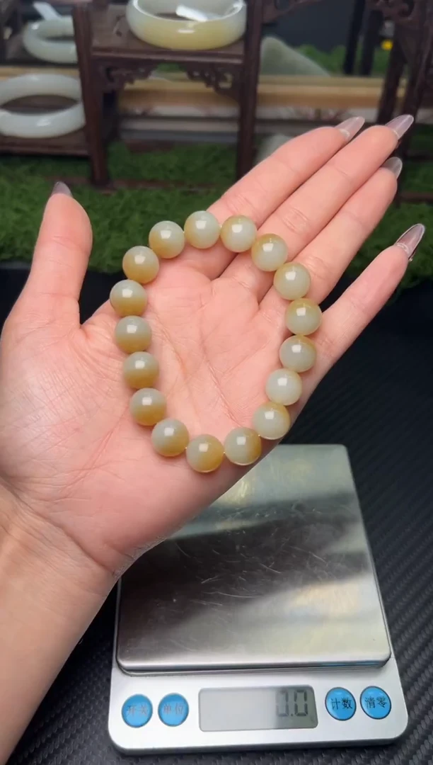 未镶嵌手串和田玉?****¹若羌微色差卡12（福利）