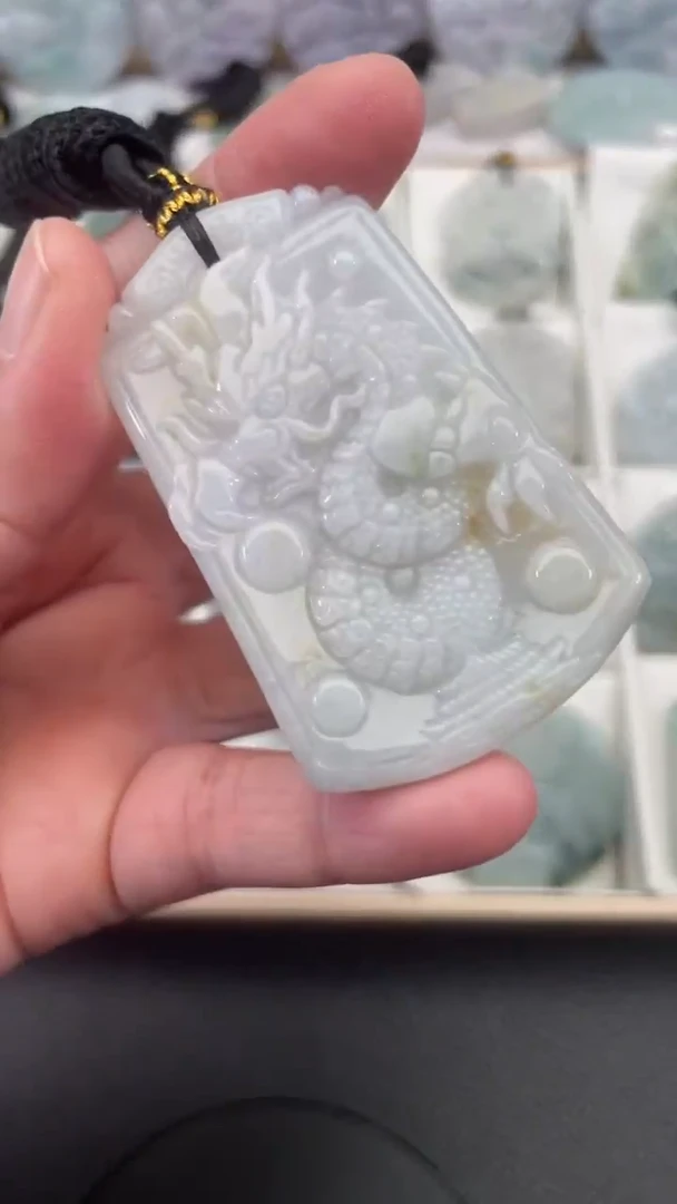 颈饰未镶嵌翡翠天然缅甸翡翠A货83