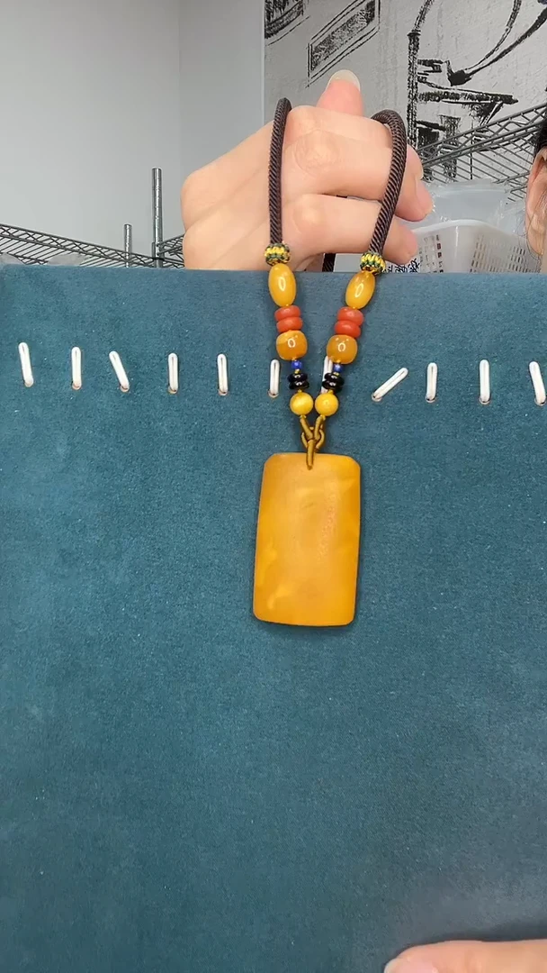 未镶嵌琥珀裸石G1096天然蜜蜡