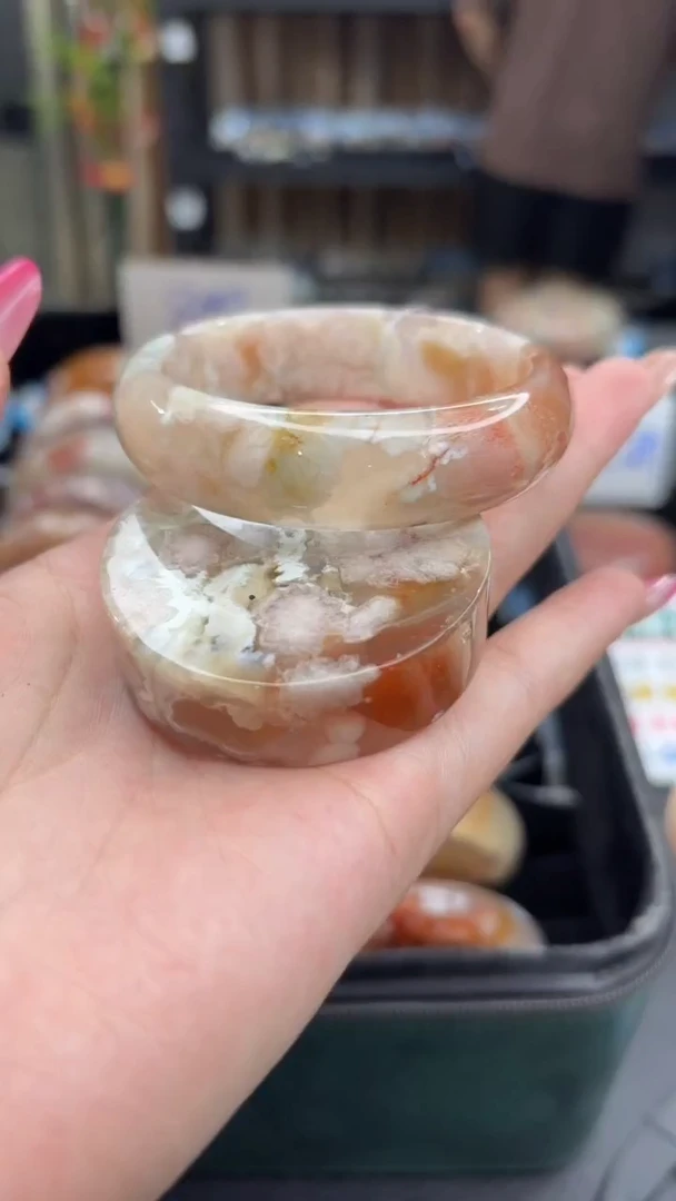 未镶嵌手镯石英质玉372(54圈赠送镯心)