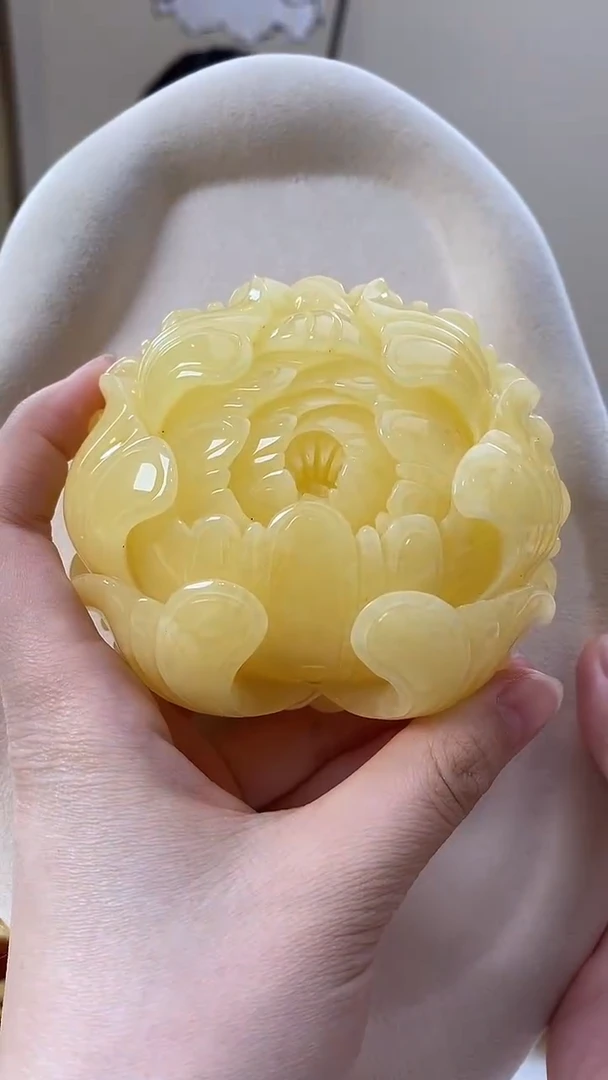 琥珀颈饰未镶嵌吊坠