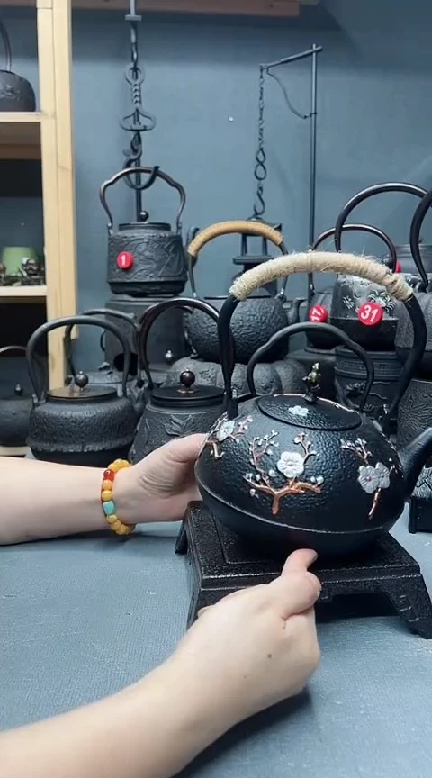 铸铁大***流喜上眉梢铸铁壶+壶垫