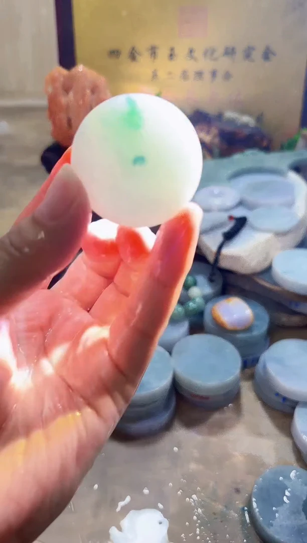 翡翠挂件未镶嵌A货常星1974