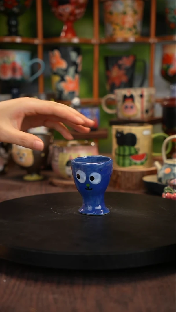 釉下手绘陶瓷杯子