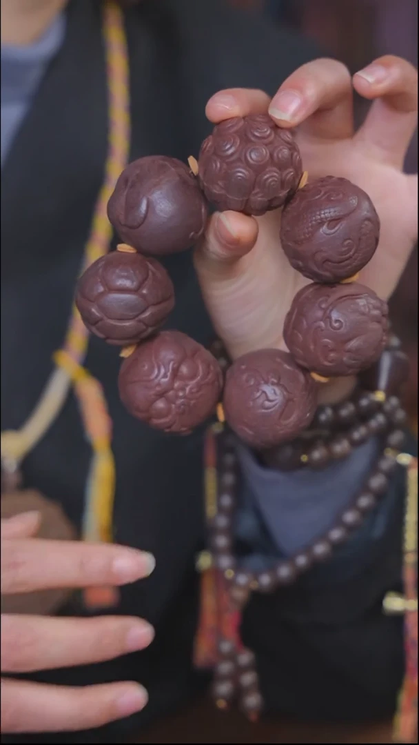 【闪购商品】泥塑花蕊夫人瑞兽7颗1.手持3.5款式