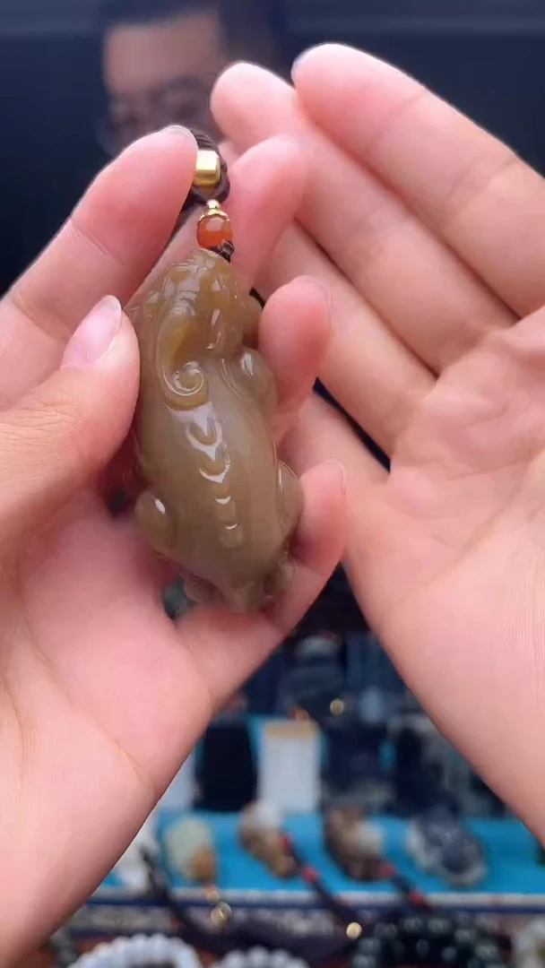 未镶嵌和田玉挂件1