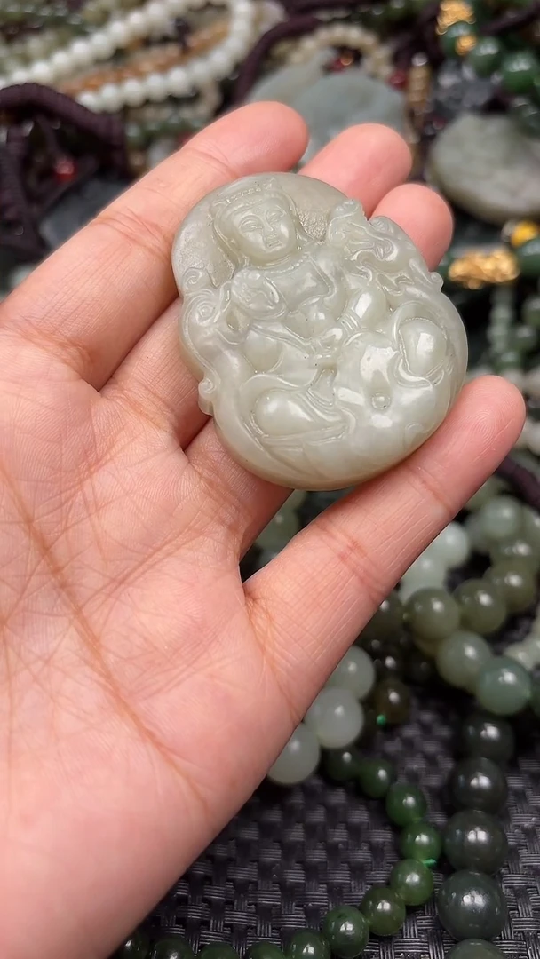 颈饰未镶嵌和田玉1