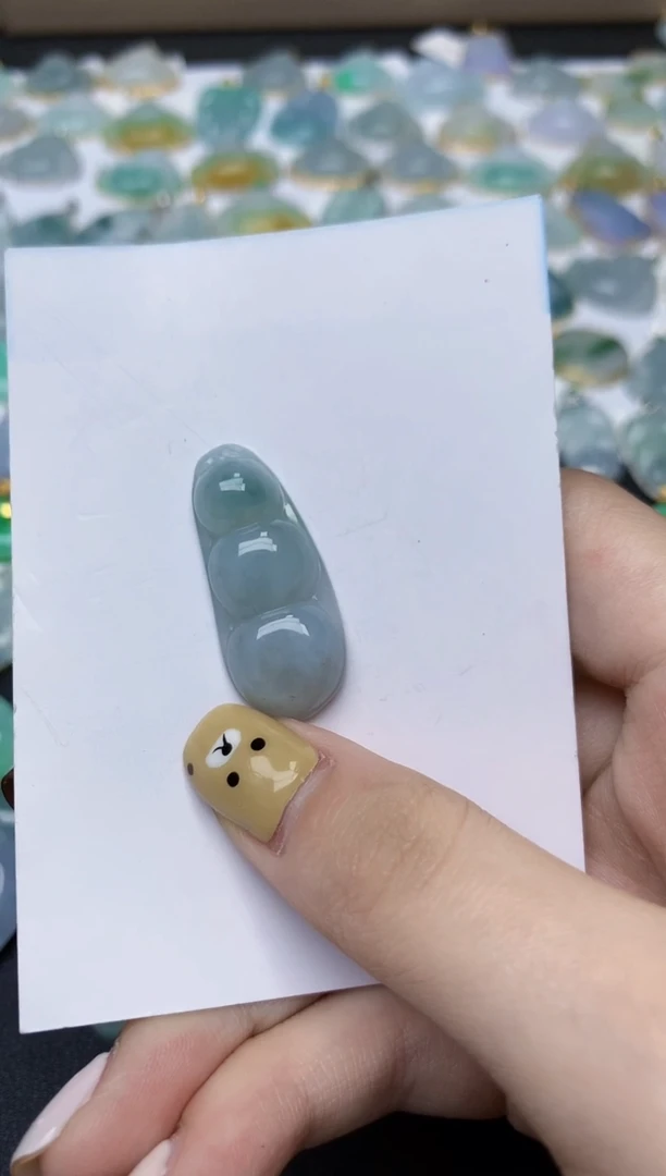 翡翠未镶嵌颈饰天然翡翠A货