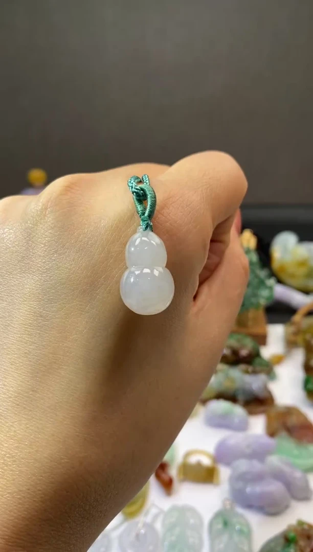 翡翠未镶嵌颈饰翡翠小葫芦挂件