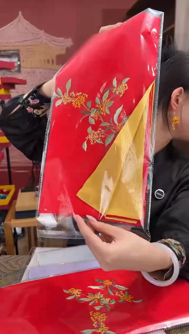 【闪购商品】刺绣苏绣100桑蚕丝丝巾