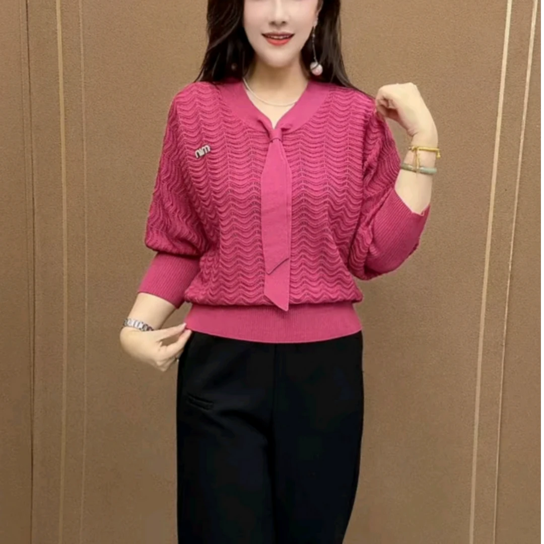 2025秋季新款洋气女士休闲百搭针织衫高级设计围巾领领保暖打底衫