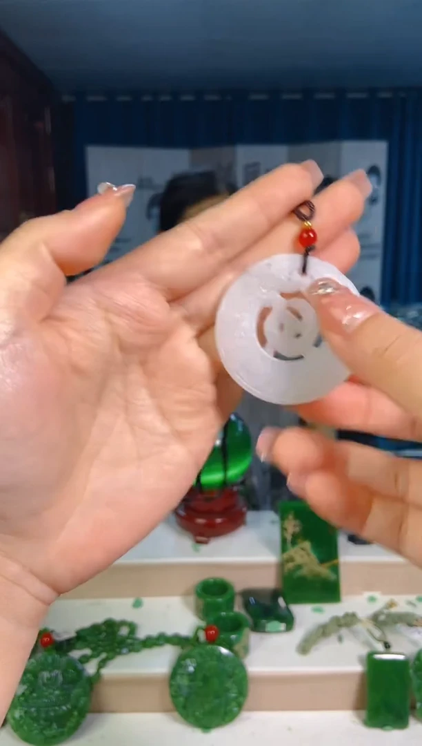 和田玉未镶嵌挂件1