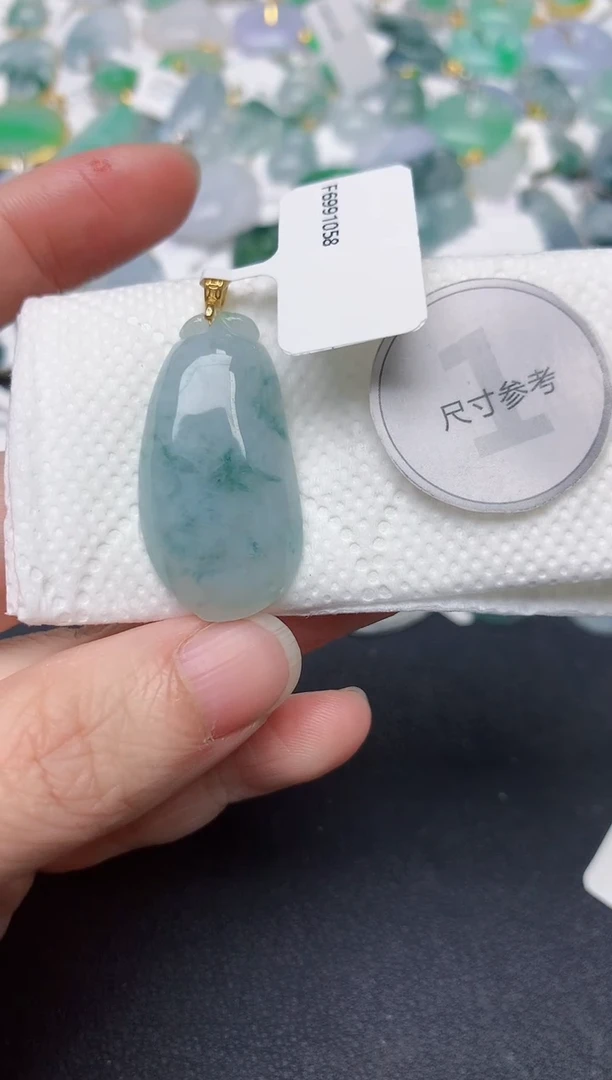 颈饰未镶嵌翡翠天然缅甸A货翡翠