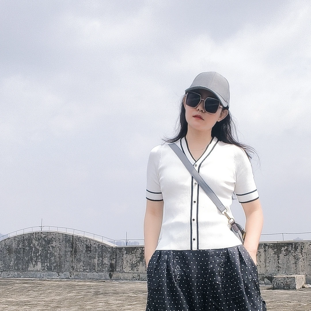 赫本针织衫 设计感