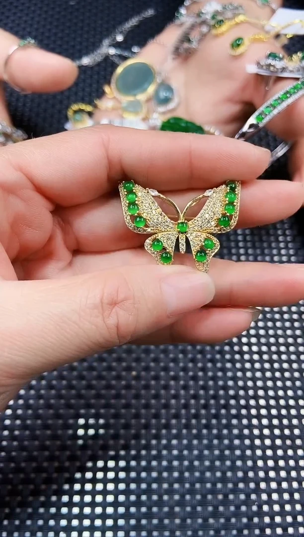 【闪购商品】翡翠颈饰未镶嵌11111111