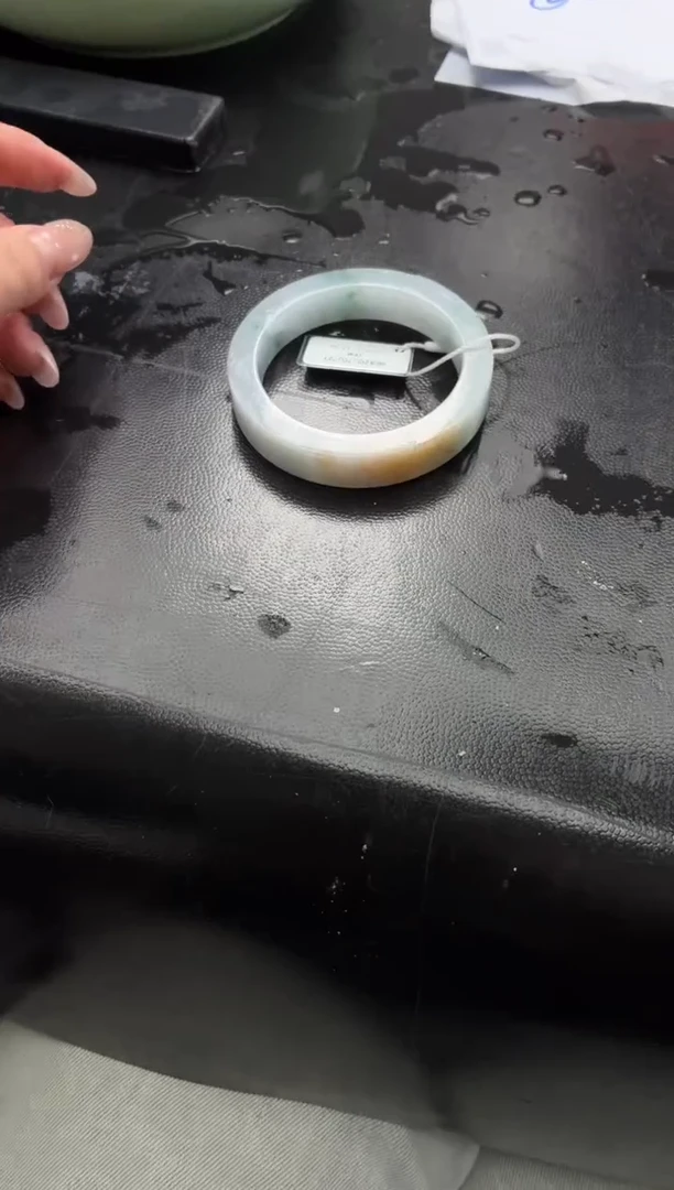 未镶嵌手镯定制翡翠德*ddj