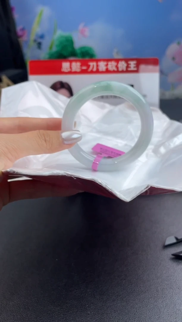 翡翠手镯未镶嵌翡翠手镯5