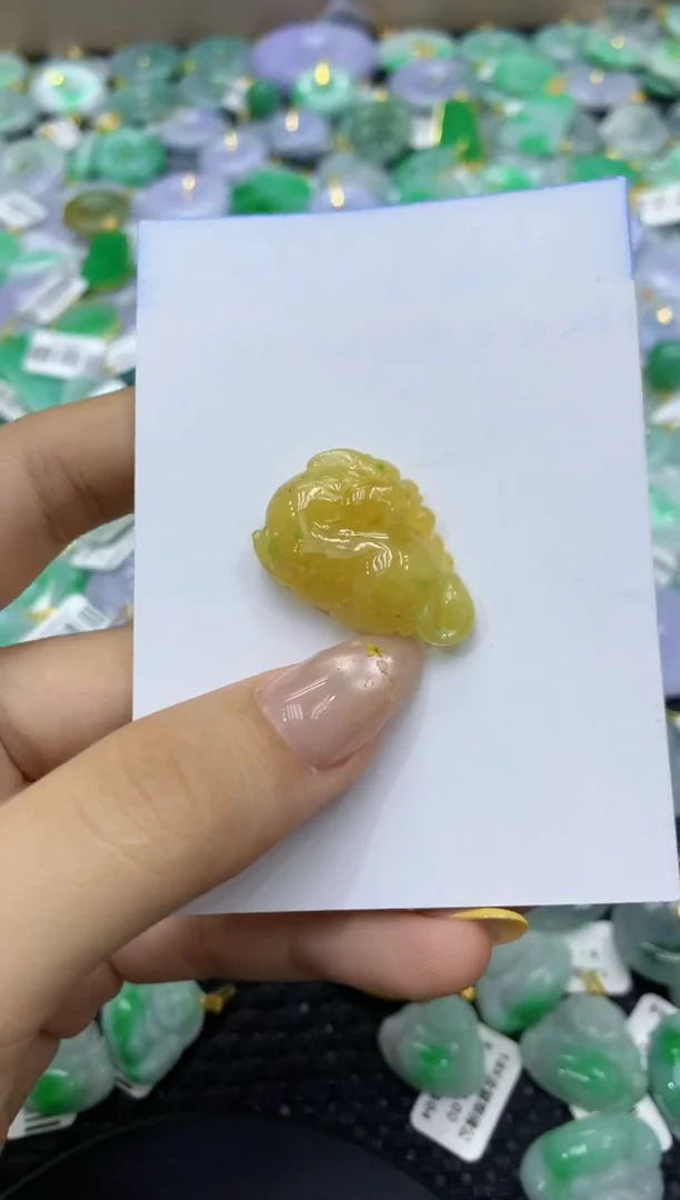 颈饰未镶嵌翡翠天然缅甸翡翠A货
