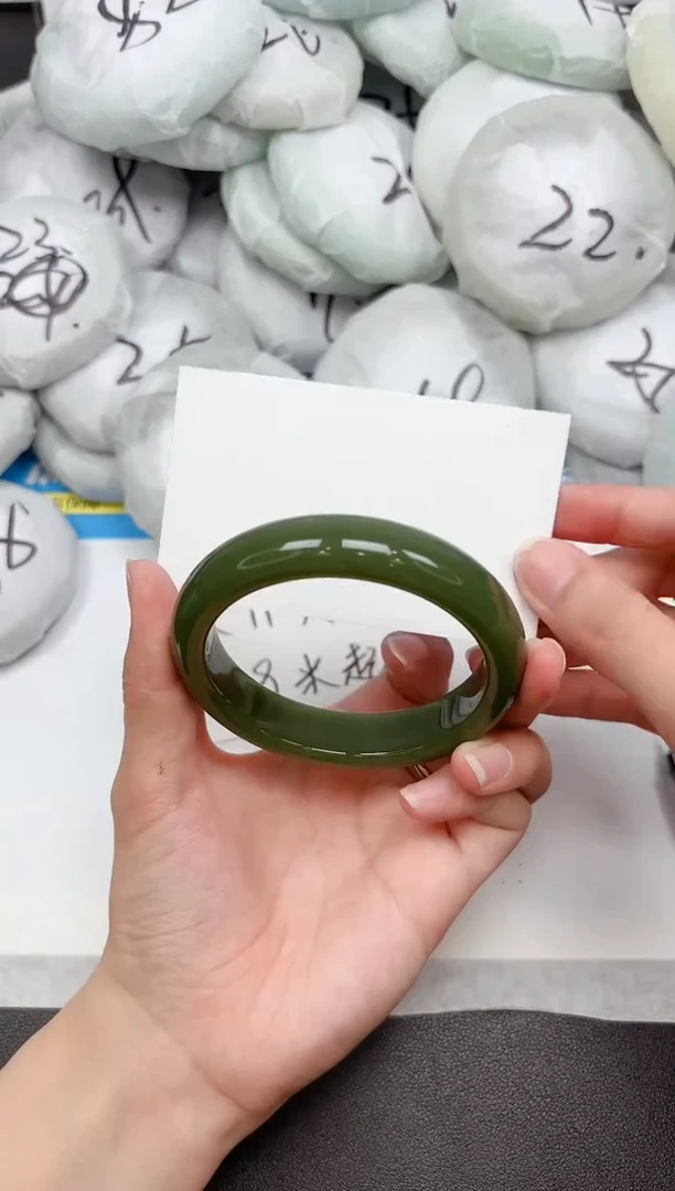 未镶嵌手镯石英质玉185-58.8