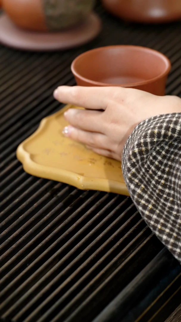 【闪购商品】紫砂茶杯150cc1111111