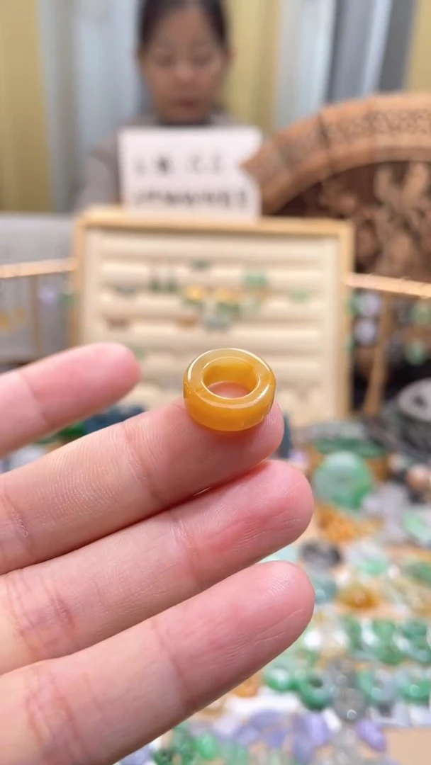 颈饰未镶嵌翡翠甜甜圈路路通