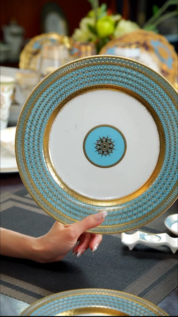 瓷片10.5英寸平盘1个