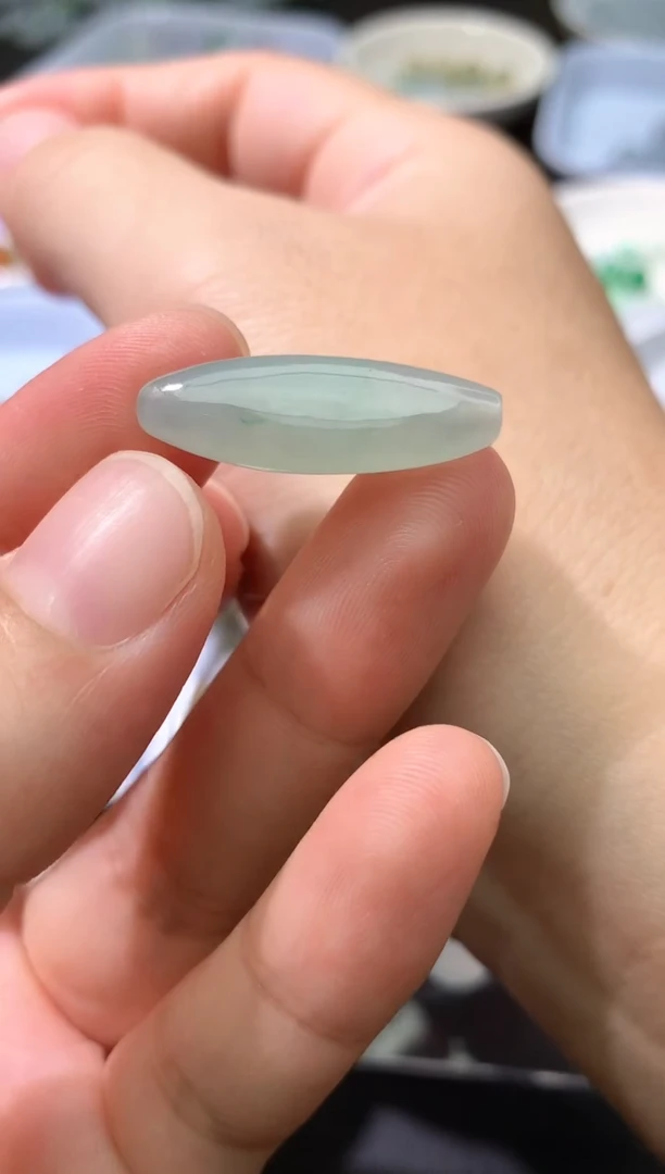 翡翠未镶嵌颈饰吊坠