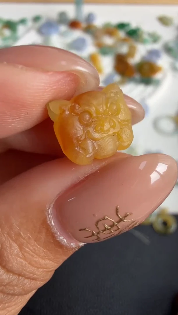 未镶嵌定制翡翠兽头260+26