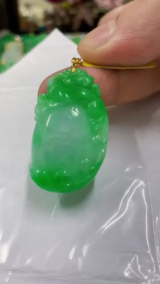 翡翠18K金镶嵌吊坠(不含链)挂件