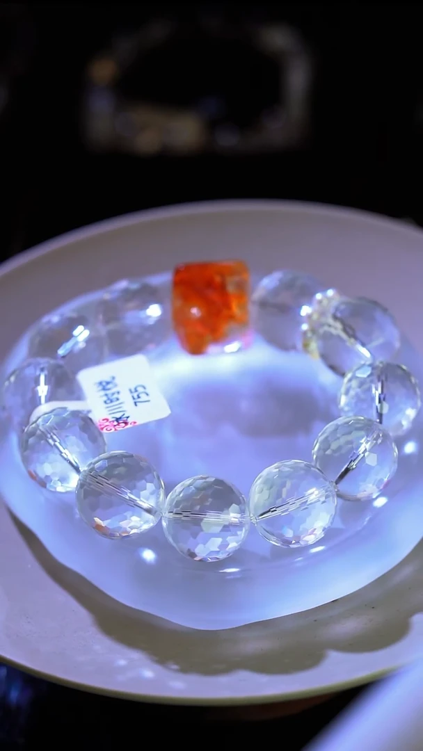 水晶手串18K金镶嵌安*呀未镶嵌手串