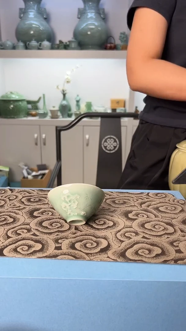 龙泉云间青瓷小米茶器